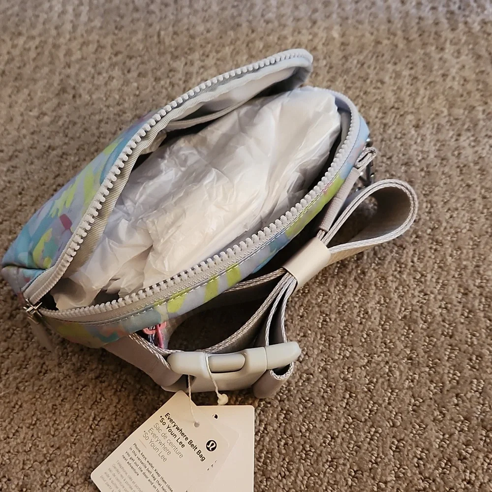 lululemon athletica Multicolor Pouch - Picture 6 of 16